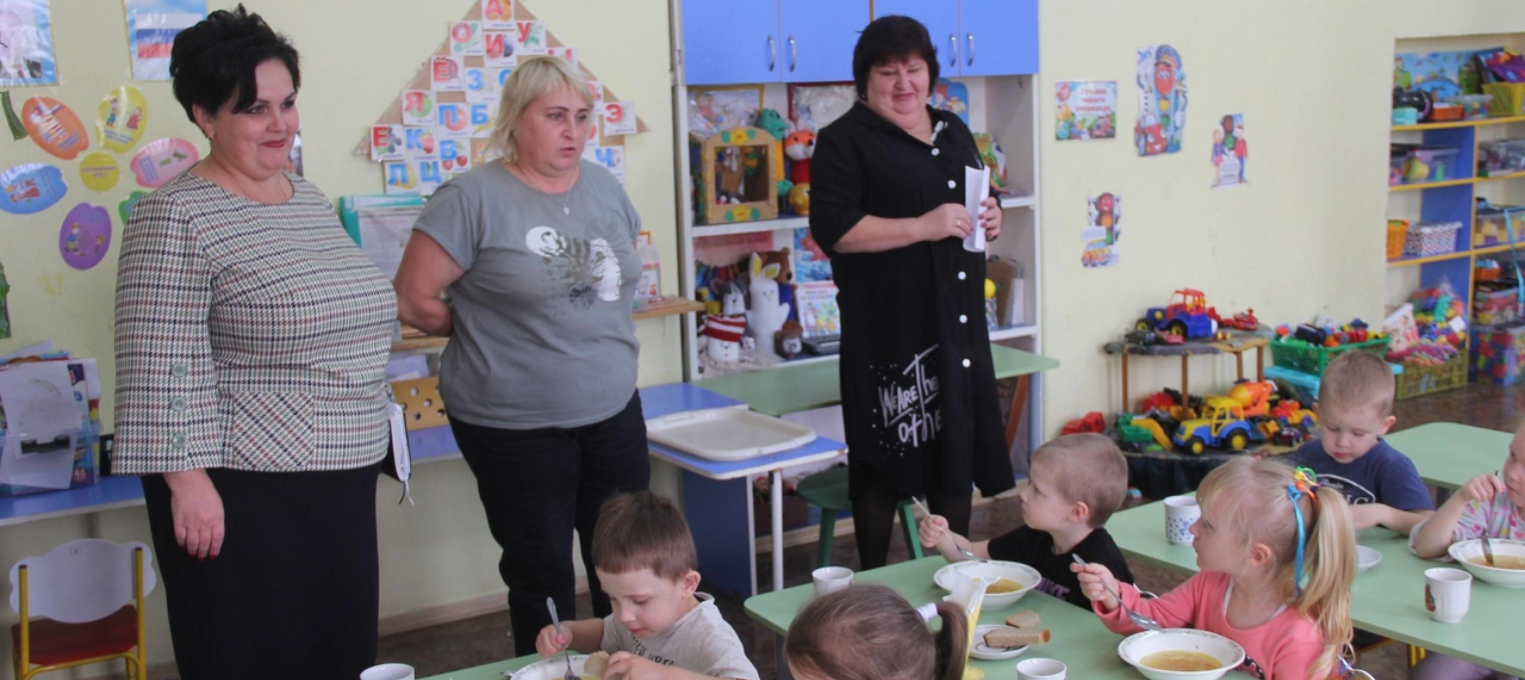 Качество питания в дошкольных учреждениях на постоянном контроле у родителей и контролирующих органов.