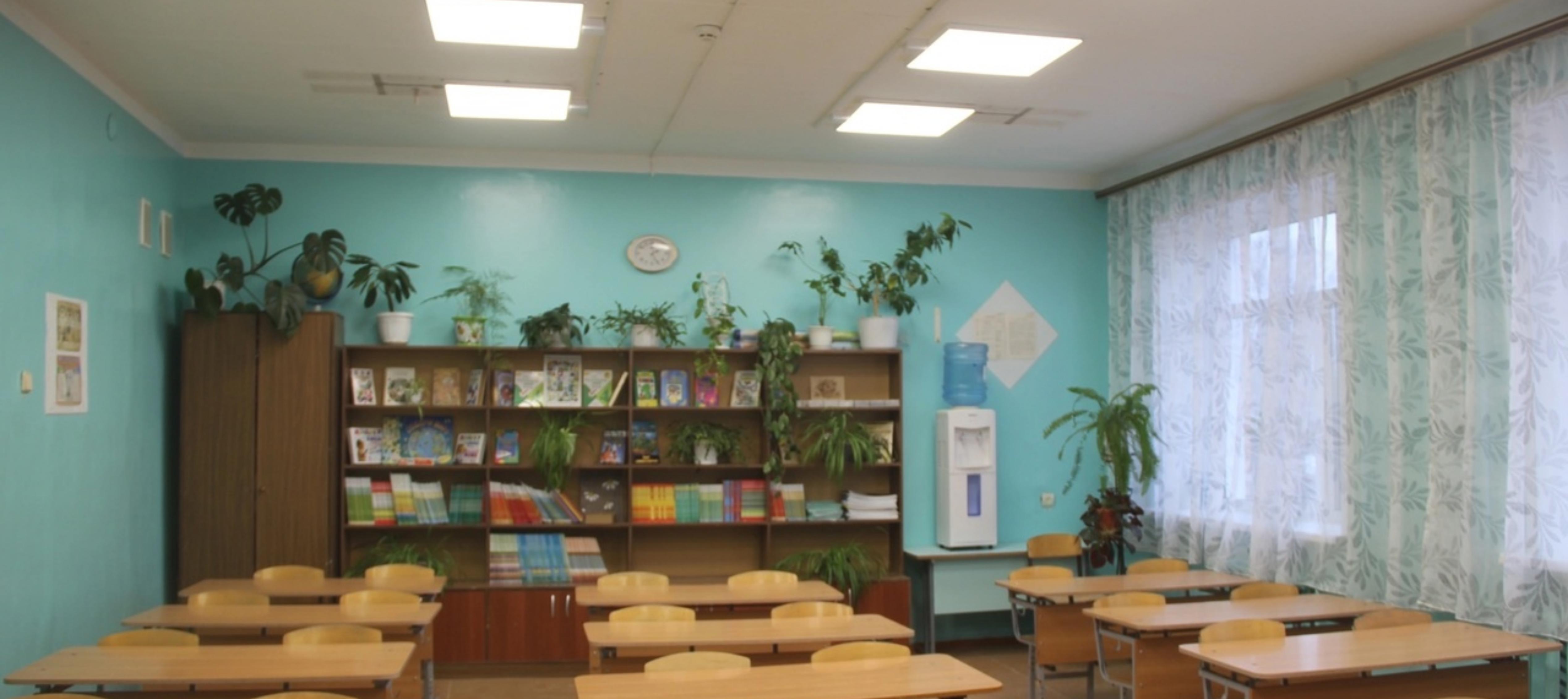 В средней школе №2 завершаются работы по замене электрики.