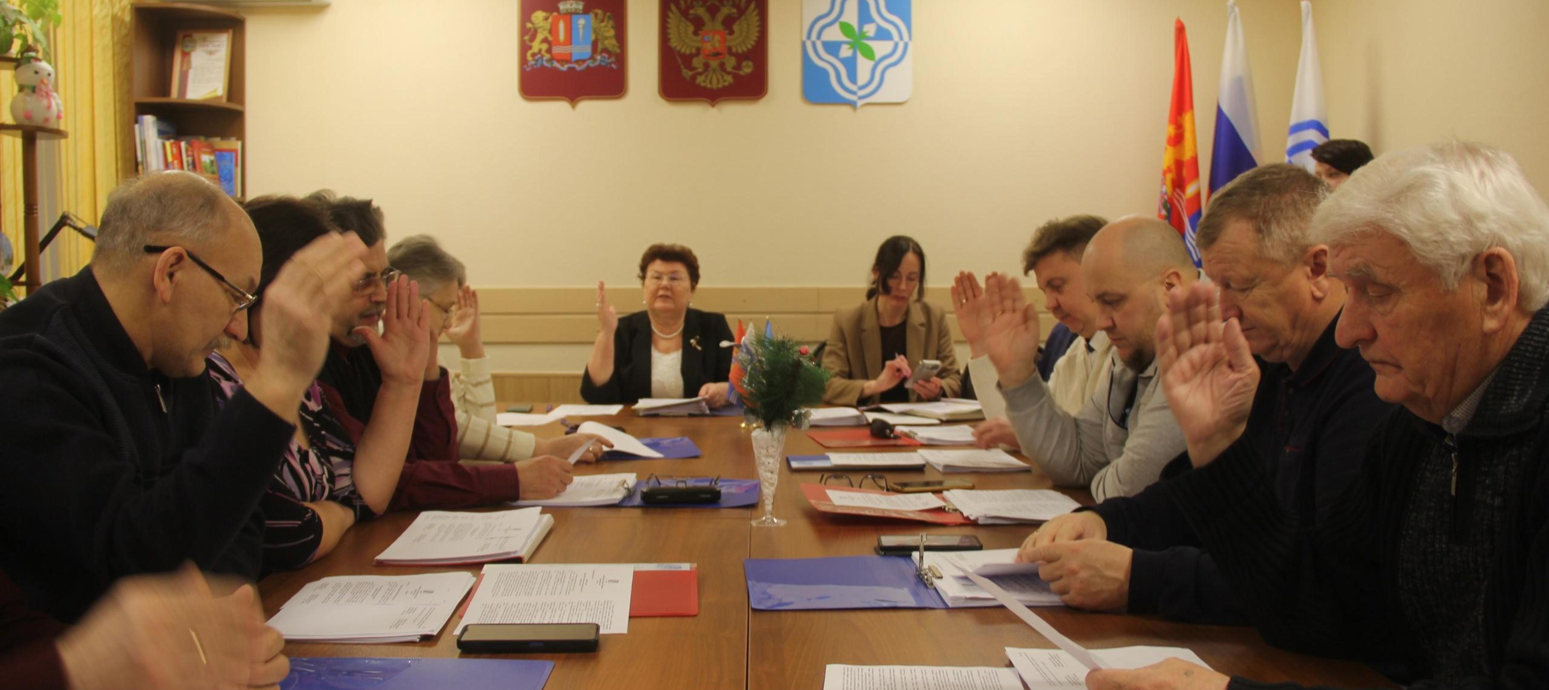 Состоялось заседание совета депутатов Родниковского района.