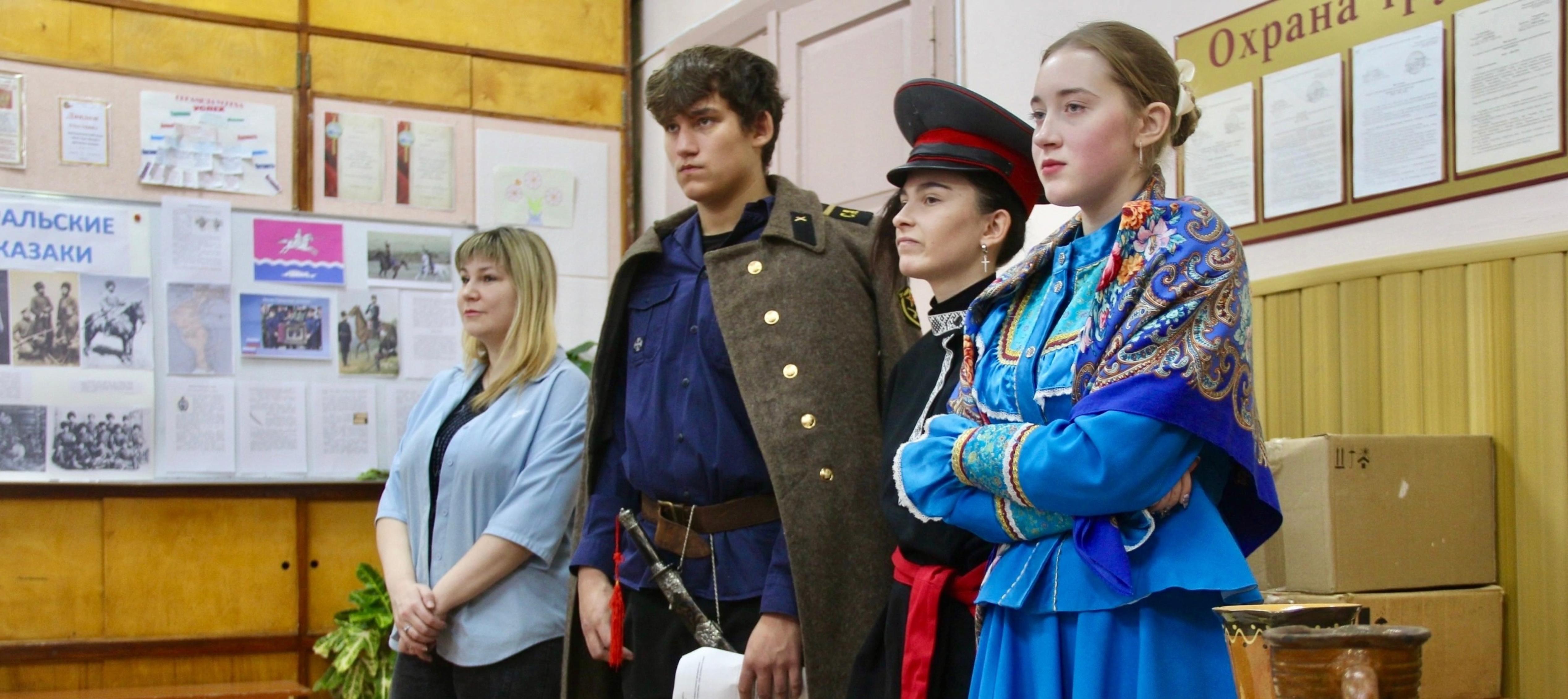 В политехническом колледже прошел фестиваль «Гостиные народов России».
