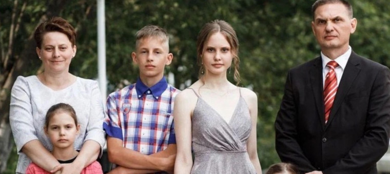 Медалями ордена "Родительская слава" награждены супруги Байер - Юлия Викторовна и Александр Валентинович. Медалями ордена "Родительская слава" награждены супруги Байер - Юлия Викторовна и Александр Валентинович.
