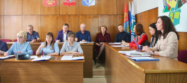 В Родниках состоялось заседание депутатов городского совета, на котором был поднят ряд вопросов. В Родниках состоялось заседание депутатов городского совета, на котором был поднят ряд вопросов.